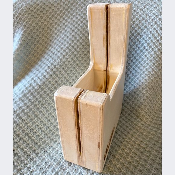 Handcrafted Wooden Bagel Slicer - Picture 2 of 9